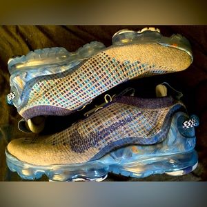 Nike Air Vapormax Flyknit 9.5mens